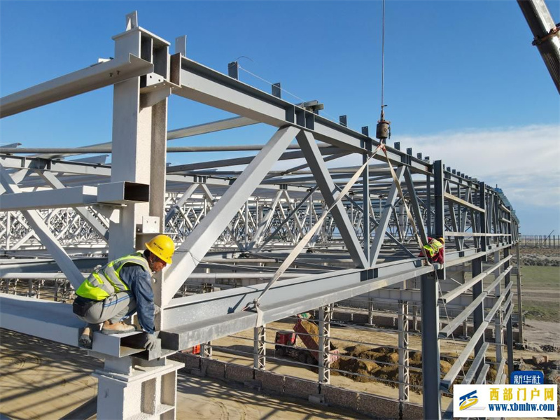 新疆塔城重点开发开放试验区基础设施建设有序进行(图1) 新疆塔城重点开发开放试验区基础设施建设有序进行(图1)