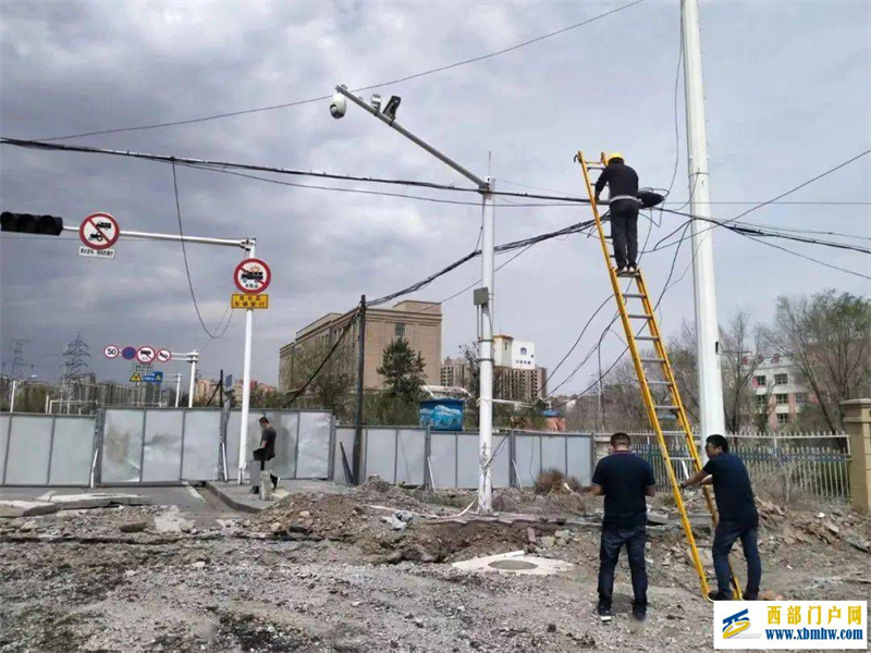 昌吉这里的“蜘蛛网”拆除了!(图2) 昌吉这里的“蜘蛛网”拆除了!(图2)