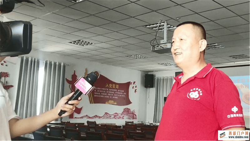 塔城福彩公益行爱心圆梦暖童心(图2) 塔城福彩公益行爱心圆梦暖童心(图2)