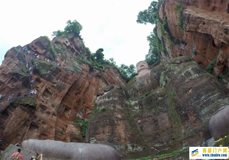 游四川乐山大佛,品乐山美食,乐山旅游全攻略(图3) 游四川乐山大佛,品乐山美食,乐山旅游全攻略(图3)