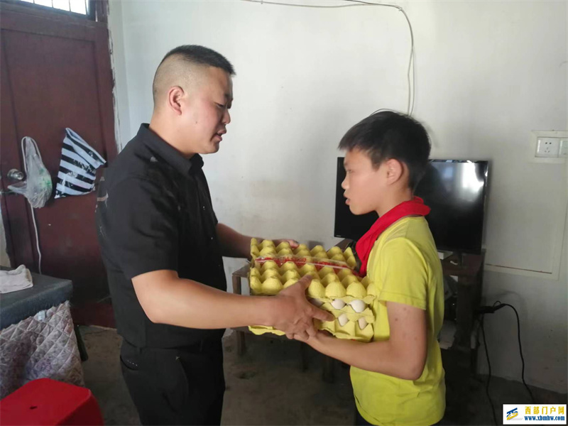 印江县农场小学党支部开展庆祝建党101周年系列活动(图5) 张亮.jpg