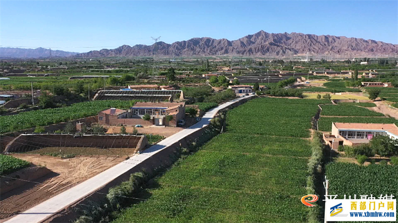 白银平川“四好农村路”打通乡村振兴“经脉”(图1) 白银平川“四好农村路”打通乡村振兴“经脉”(图1)