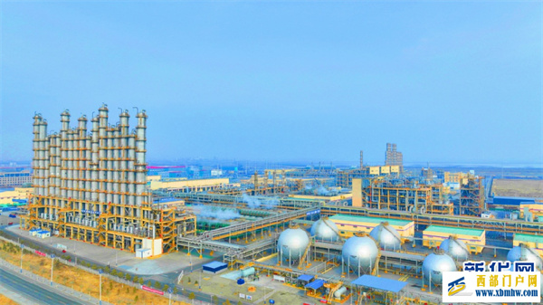 张锐代表:全力打造“两都” 重振包头雄风(图4) 张锐代表:全力打造“两都” 重振包头雄风(图4)