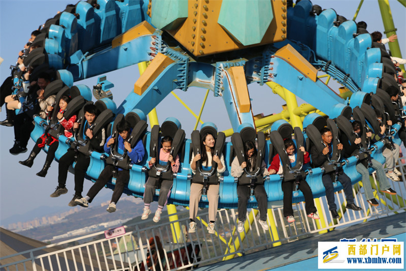 春节长假 重庆文旅“热辣滚烫”(图7) 春节长假 重庆文旅“热辣滚烫”(图7)