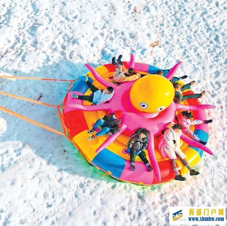 冰雪经济热力十足(图6) 冰雪经济热力十足(图6)