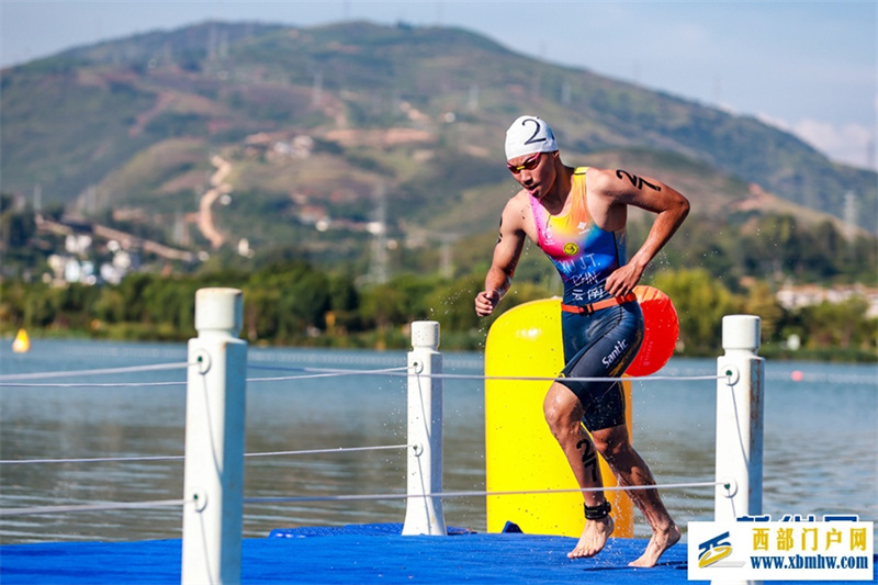 云南省第二届青少年(学生)运动会精彩纷呈(图2) 云南省第二届青少年(学生)运动会精彩纷呈(图2)