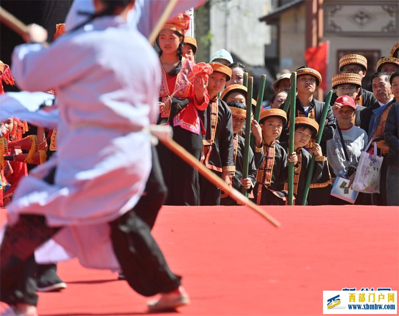 广西蒙山:文化惠民促进民族团结(图3) 广西蒙山:文化惠民促进民族团结(图3)