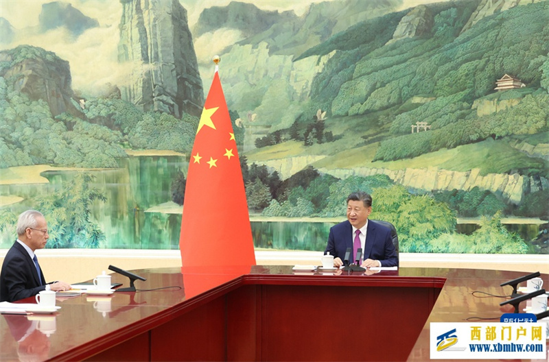 习近平会见澳门特别行政区候任行政长官岑浩辉(图4)