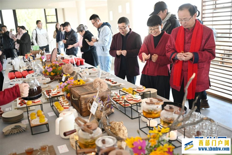 第二届宁夏枸杞养生节在银川举行(图2) 第二届宁夏枸杞养生节在银川举行(图2)