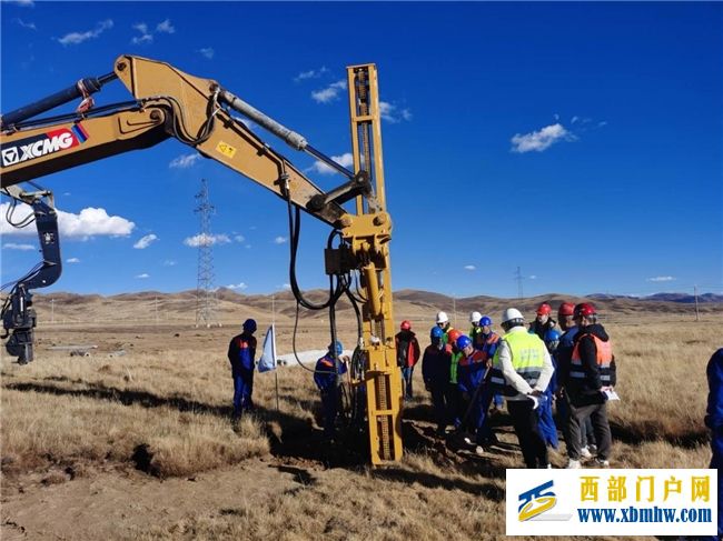 中建八局色达高海拔构网型储能实证项目全容量并网发电(图4) 中建八局色达高海拔构网型储能实证项目全容量并网发电(图4)