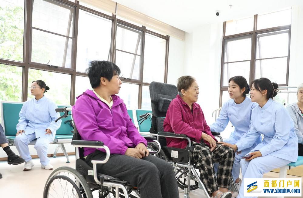 云南：织密幸福保障网 托起最美夕阳红(图5)