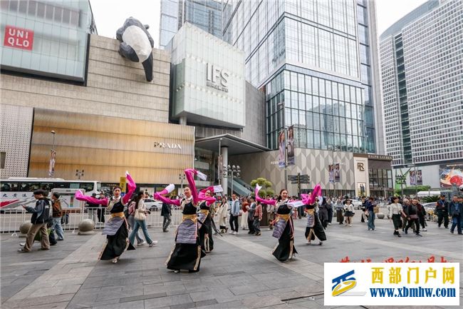 “藏东行·遇见红色昌都”2025昌都文旅系列推介活动于成都圆满收官，藏蜀携手共谱文旅协作新篇(图2)