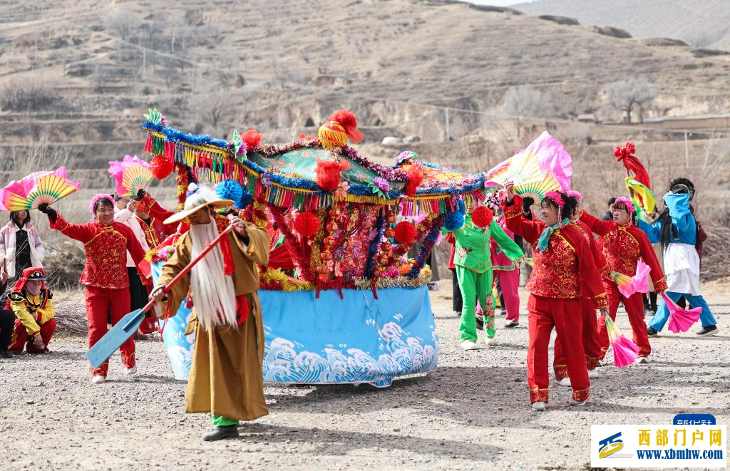 甘肃多地社火闹新春(图6)