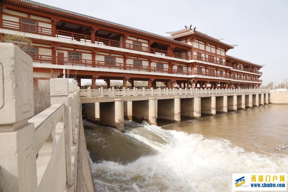 宁夏:引黄灌区正式开闸 河湖田野“喝饱”春水(图1) 宁夏:引黄灌区正式开闸 河湖田野“喝饱”春水(图1)